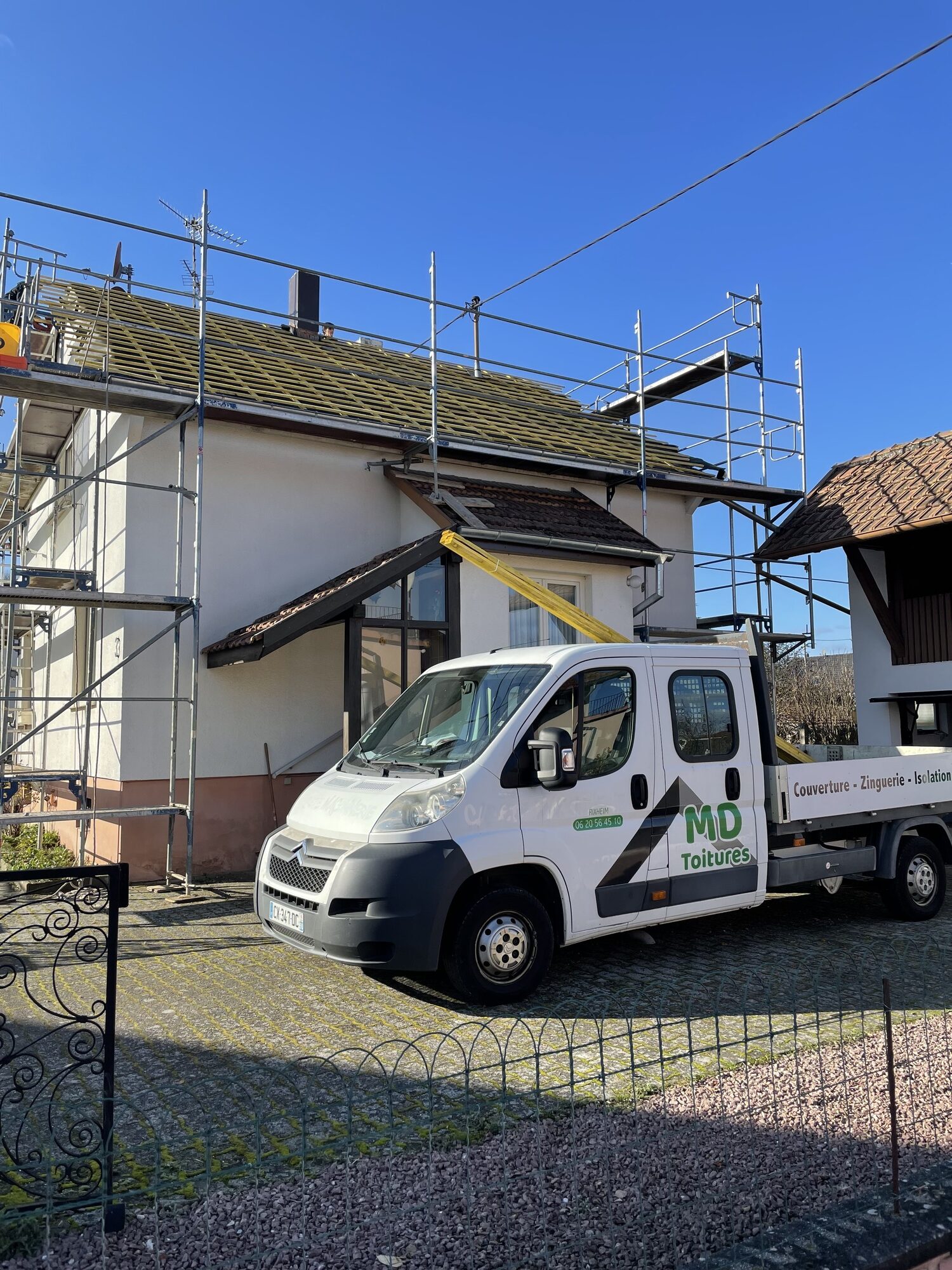TRAVAUX ZINGUERIE ROTATED | MD toitures MD toitures, votre partenaire local Cernay